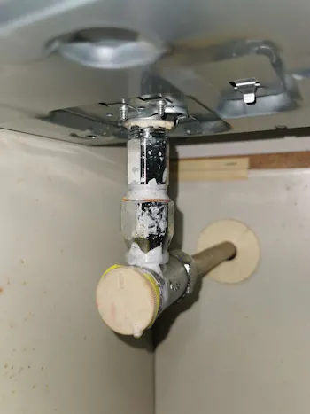 神奈川県横浜市のお客様のビルトインコンロ交換工事　具体的な工事内容1