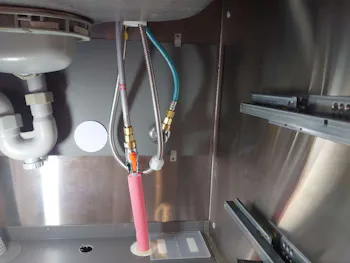 愛知県名古屋市南区のお客様のキッチン水栓工事　具体的な工事内容1