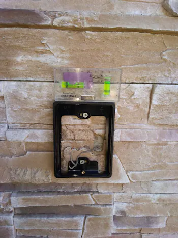 東京都羽村市のお客様のテレビドアフォン工事　具体的な工事内容1