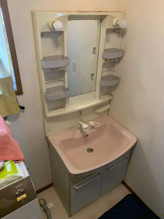工事前　埼玉県行田市のお客様の洗面化粧台交換工事