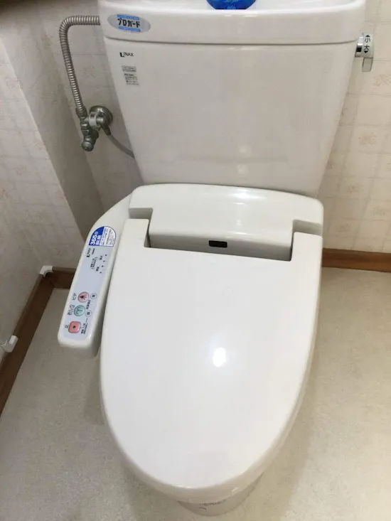 工事前　東京都青梅市のお客様の洗浄便座交換工事