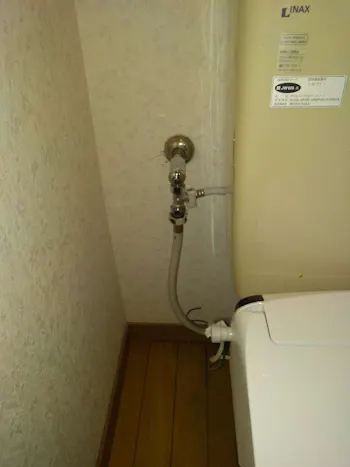 東京都青梅市のお客様のトイレ便座交換　具体的な工事内容2
