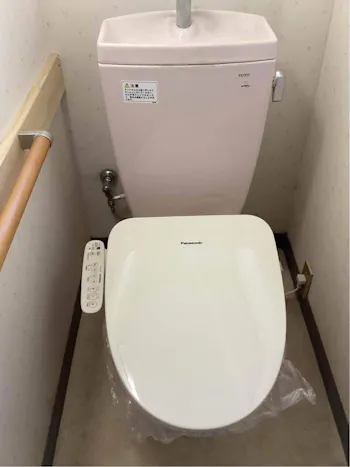 東京都福生市のお客様の温水便座交換工事