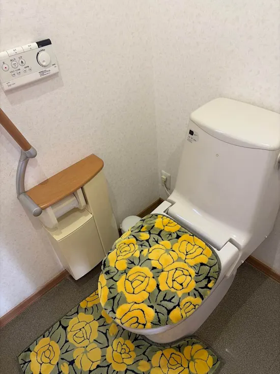 工事前　山梨県南都留郡のお客様のトイレ交換工事