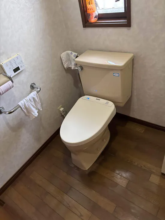 工事前　茨城県水戸市のお客様のトイレ・洗面化粧台交換工事