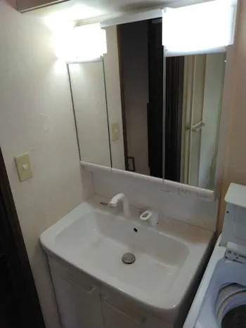 東京都八王子市のお客様の洗面化粧台交換工事