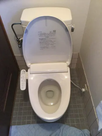 東京都あきる野市のお客様の便座交換工事　具体的な工事内容1