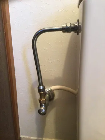 東京都あきる野市のお客様の便座交換工事　具体的な工事内容2