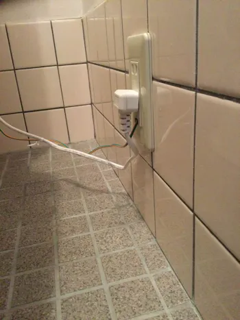 東京都あきる野市のお客様の便座交換工事　具体的な工事内容3