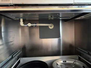 埼玉県北本市のお客様のビルトインコンロ交換工事　具体的な工事内容6