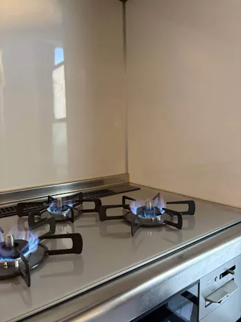 埼玉県北本市のお客様のビルトインコンロ交換工事　具体的な工事内容2