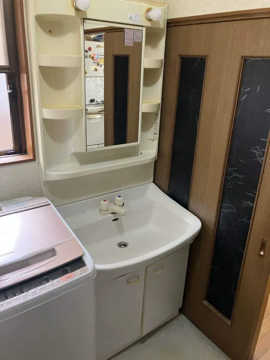 工事前　新潟県新潟市のお客様の洗面化粧台交換工事