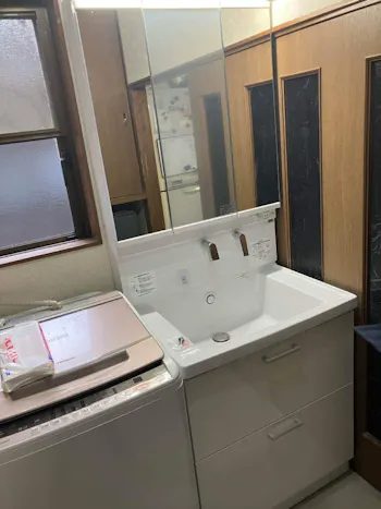 新潟県新潟市のお客様の洗面化粧台交換工事