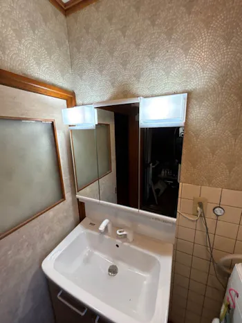 群馬県安中市のお客様の洗面化粧台工事　具体的な工事内容2