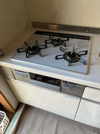 埼玉県鴻巣市のお客様のビルトインコンロ交換工事