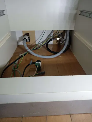 東京都西多摩郡日の出町のお客様のビルトイン食洗器工事　具体的な工事内容1