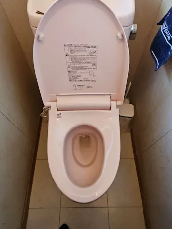 三重県松阪市のお客様の温水洗浄便座交換工事