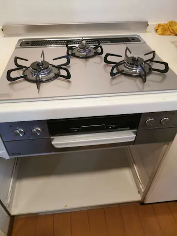 神奈川県茅ヶ崎市のお客様のビルトインコンロ交換工事