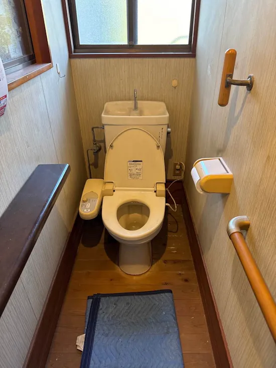 工事前　静岡県袋井市のお客様のトイレ工事
