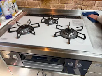 山梨県都留市のお客様のビルトインコンロ交換工事