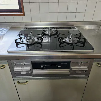 神奈川県横須賀市のお客様のビルトインコンロ交換工事