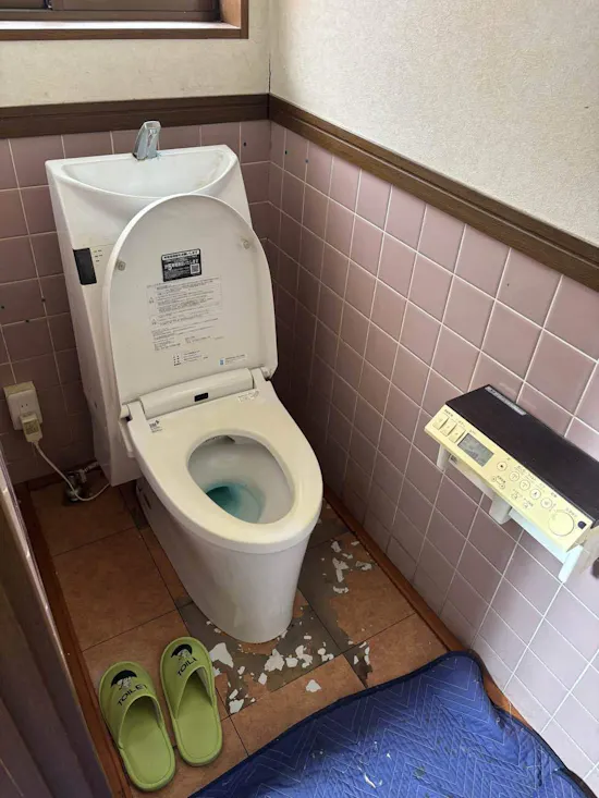 工事前　三重県いなべ市のお客様のトイレ工事