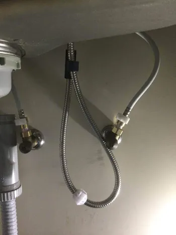 埼玉県入間市のお客様のキッチン水栓工事　具体的な工事内容2