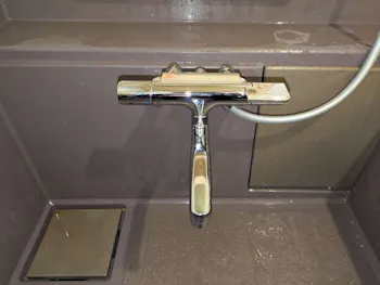 静岡県浜松市浜名区のお客様の浴室壁付混合栓交換工事