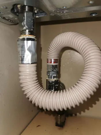 神奈川県茅ヶ崎市のお客様のビルトインコンロ交換工事　具体的な工事内容2