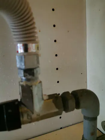 神奈川県茅ヶ崎市のお客様のビルトインコンロ交換工事　具体的な工事内容3