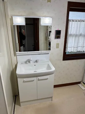 静岡県袋井市のお客様の洗面化粧台交換工事