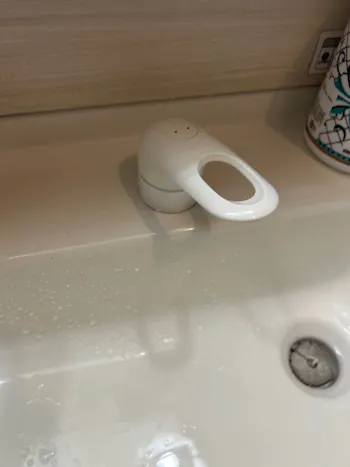 宮城県宮城郡七ヶ浜町のお客様の洗面台水栓工事