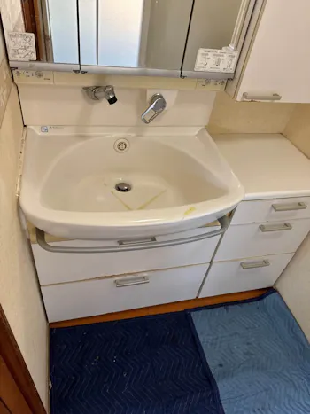 静岡県袋井市のお客様の洗面化粧台交換工事　具体的な工事内容2