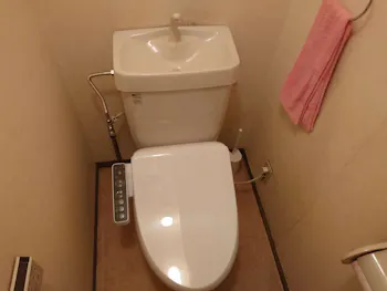 愛知県名古屋市熱田区のお客様の便座交換工事