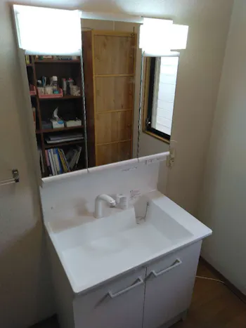 東京都青梅市のお客様の洗面化粧台交換工事