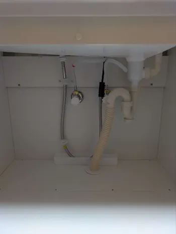 埼玉県大里郡のお客様の洗面化粧台交換工事　具体的な工事内容3