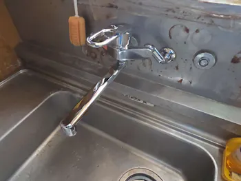 福島県白河市のお客様のキッチン水栓交換工事