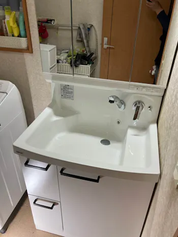 埼玉県朝霞市のお客様の洗面化粧台交換工事　具体的な工事内容3