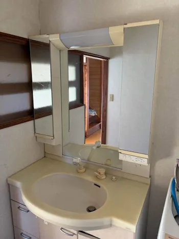 埼玉県北足立郡伊奈町のお客様の洗面化粧台工事　具体的な工事内容3