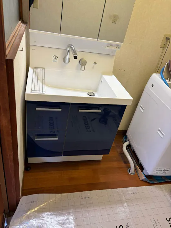 工事後　埼玉県北足立郡伊奈町のお客様の洗面化粧台工事