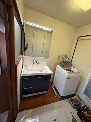 埼玉県北足立郡伊奈町のお客様の洗面化粧台工事　具体的な工事内容2