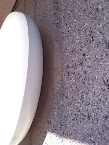 東京都青梅市のお客様の玄関灯交換工事　具体的な工事内容2