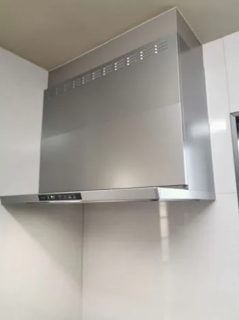 神奈川県茅ヶ崎市のお客様のレンジフード交換工事