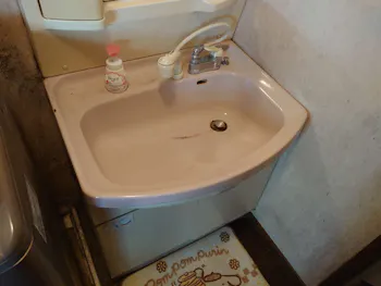 愛知県名古屋市のお客様の洗面化粧台交換工事　具体的な工事内容3