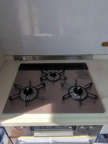 静岡県富士市のお客様のビルトインコンロ・レンジフード交換工事