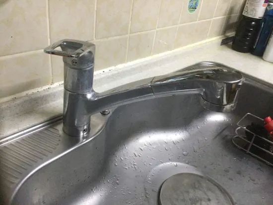 工事前　東京都青梅市のお客様のキッチン水栓交換工事