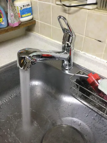 東京都青梅市のお客様のキッチン水栓交換工事　具体的な工事内容1