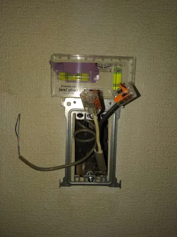 東京都青梅市のお客様のドアホン交換工事　具体的な工事内容2