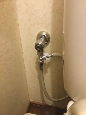 東京都羽村市のお客様の便座交換工事　具体的な工事内容3