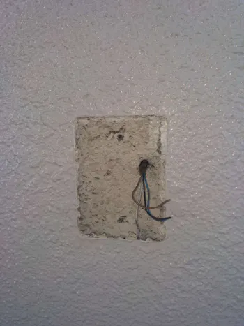 東京都青梅市のお客様のドアホン交換工事　具体的な工事内容3